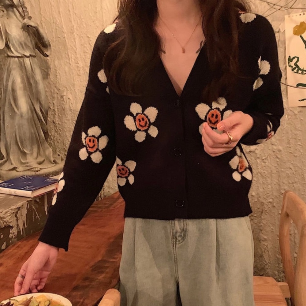 Daisy flower V neck cardigan